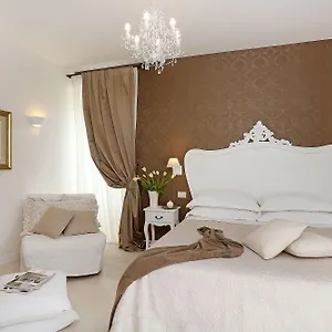 Hqh Colosseo - Daplace Collection Affittacamere Roma